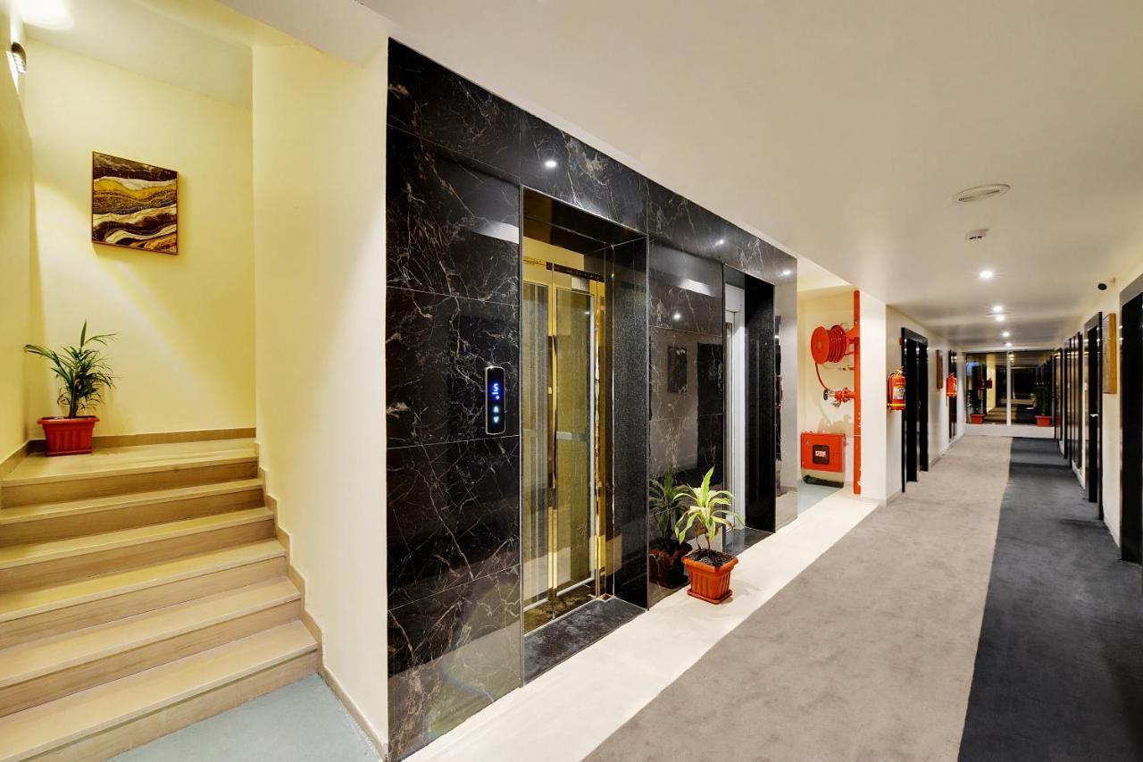 Mastiff Select Gulbarga Hotel Гулбарга Екстериор снимка