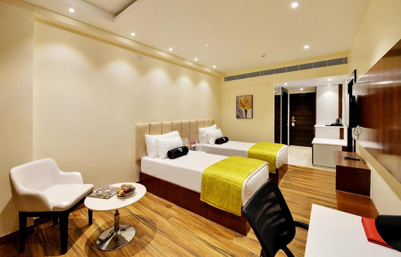 Mastiff Select Gulbarga Hotel Гулбарга Екстериор снимка