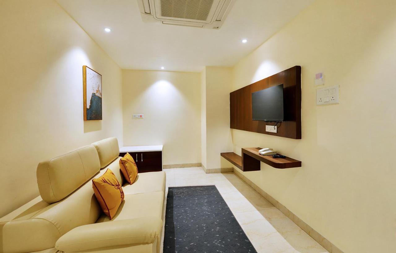Mastiff Select Gulbarga Hotel Гулбарга Екстериор снимка
