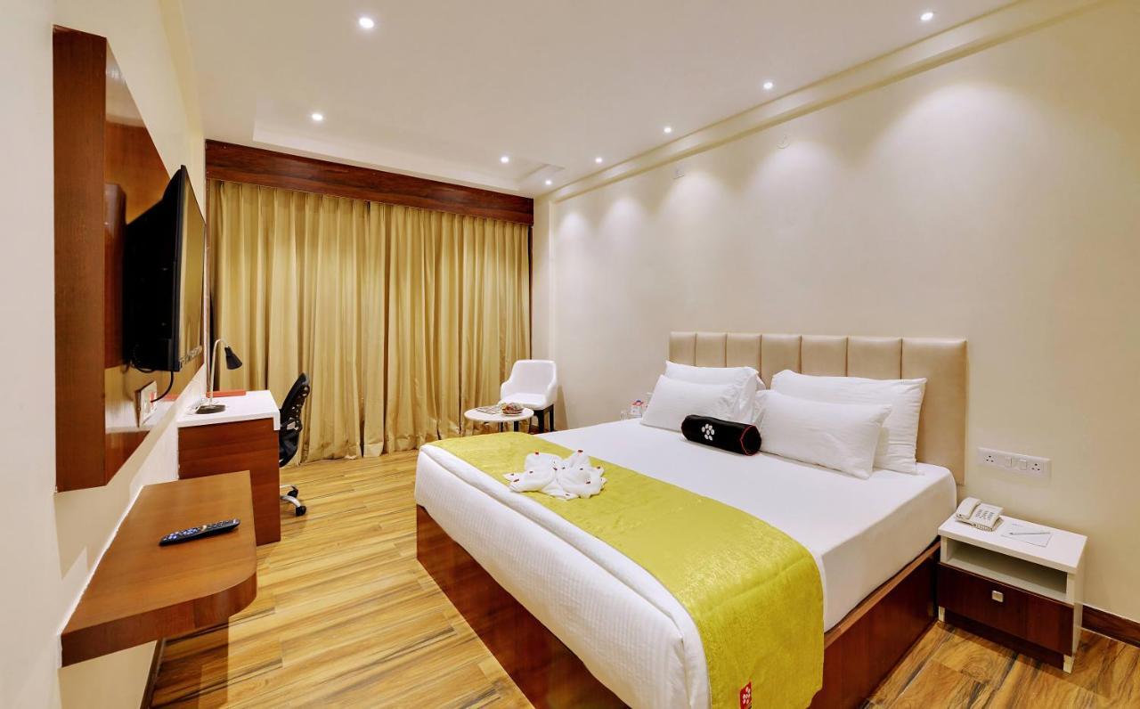Mastiff Select Gulbarga Hotel Гулбарга Екстериор снимка
