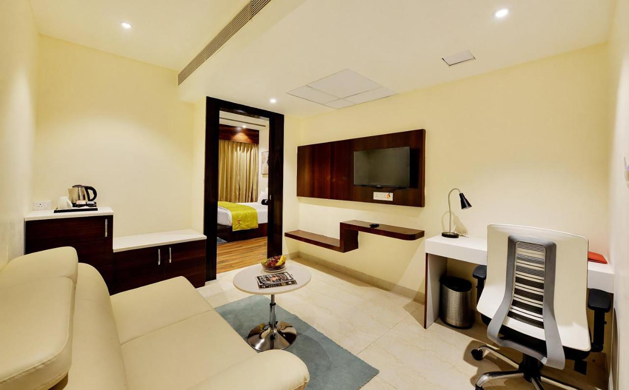 Mastiff Select Gulbarga Hotel Гулбарга Екстериор снимка